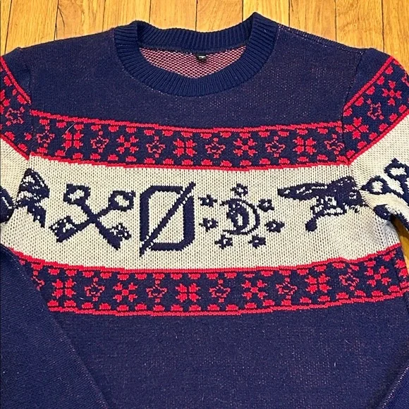 Men's Crewneck Sweater - Picture 2 of 5